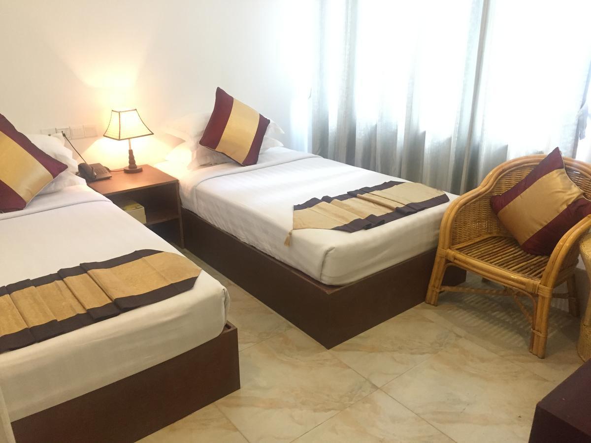Hotel Sunny Mandalay Bagian luar foto
