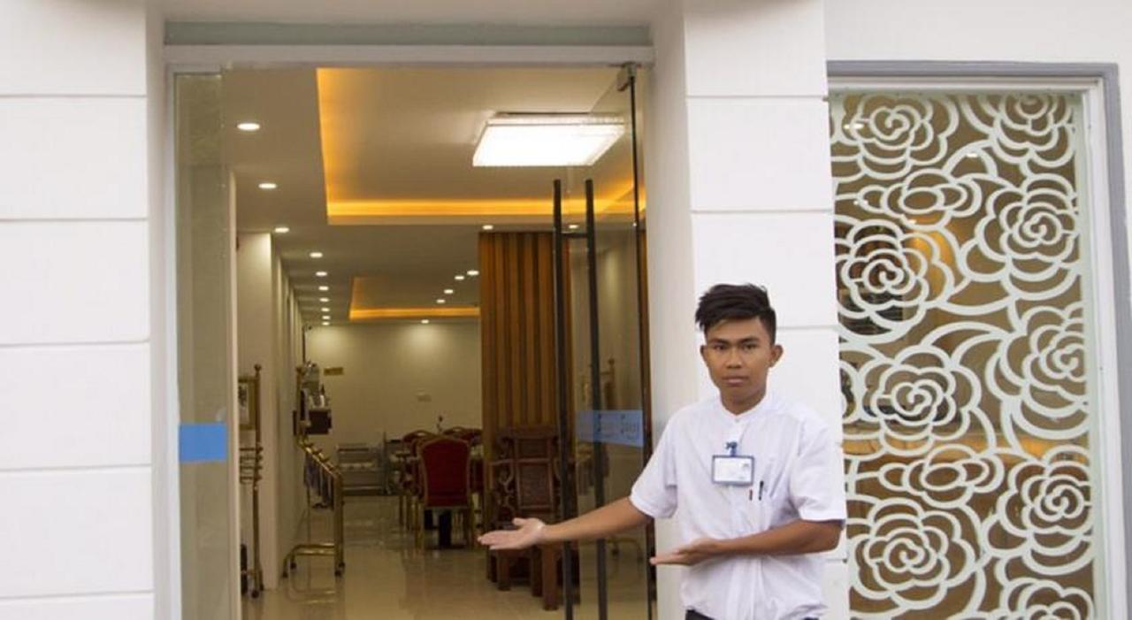 Hotel Sunny Mandalay Bagian luar foto