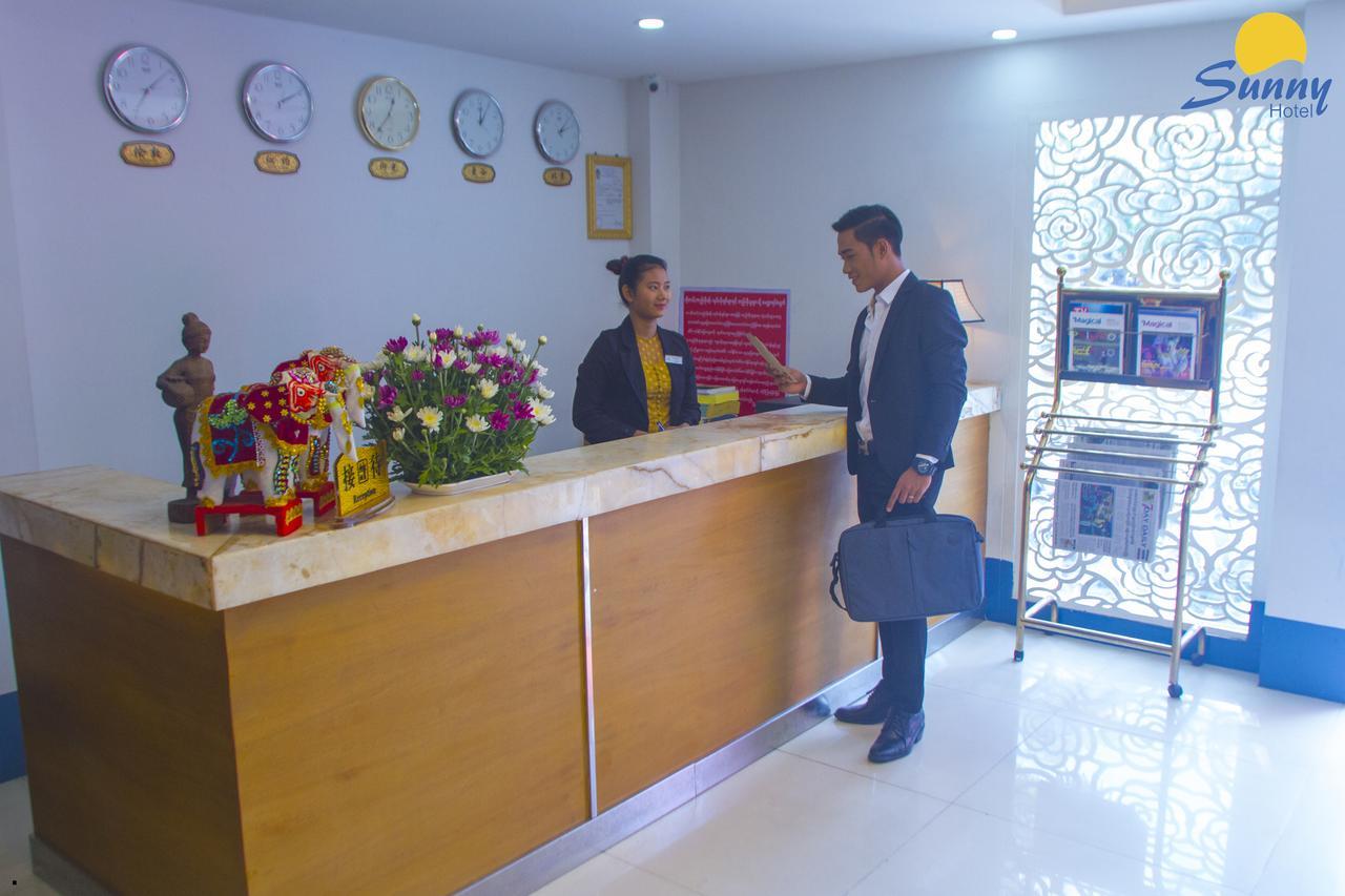Hotel Sunny Mandalay Bagian luar foto