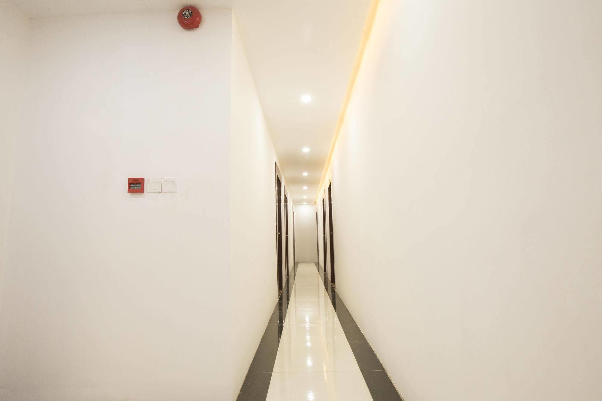 Hotel Sunny Mandalay Bagian luar foto