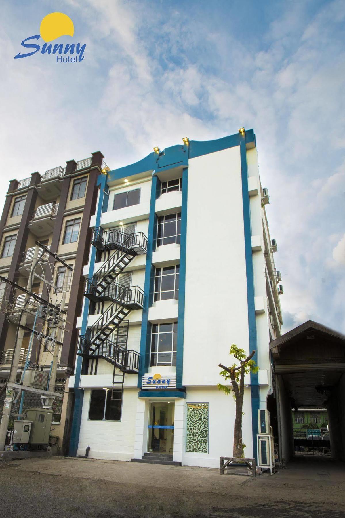 Hotel Sunny Mandalay Bagian luar foto